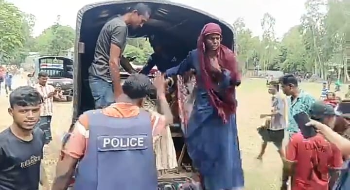 মসজিদের মাইকে ঘোষণা দিয়ে ৪ গ্রামবাসীর রক্তক্ষয়ী সংঘর্ষ