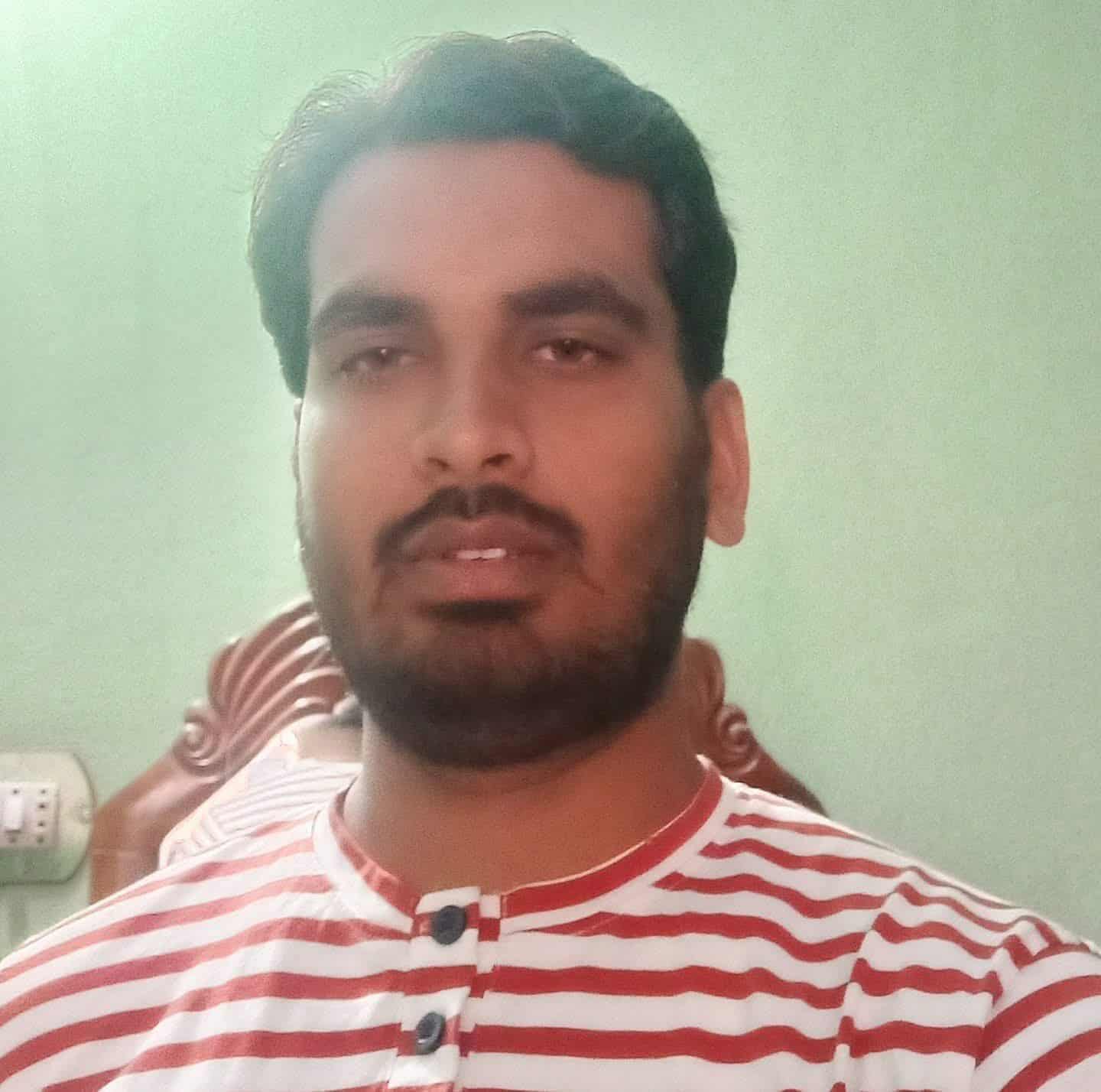 ট্রাকের চাকায় পিষ্ট হয়ে মোটরসাইকেল আরোহীর মৃত্যু, পরিবারে শোকের মাতম