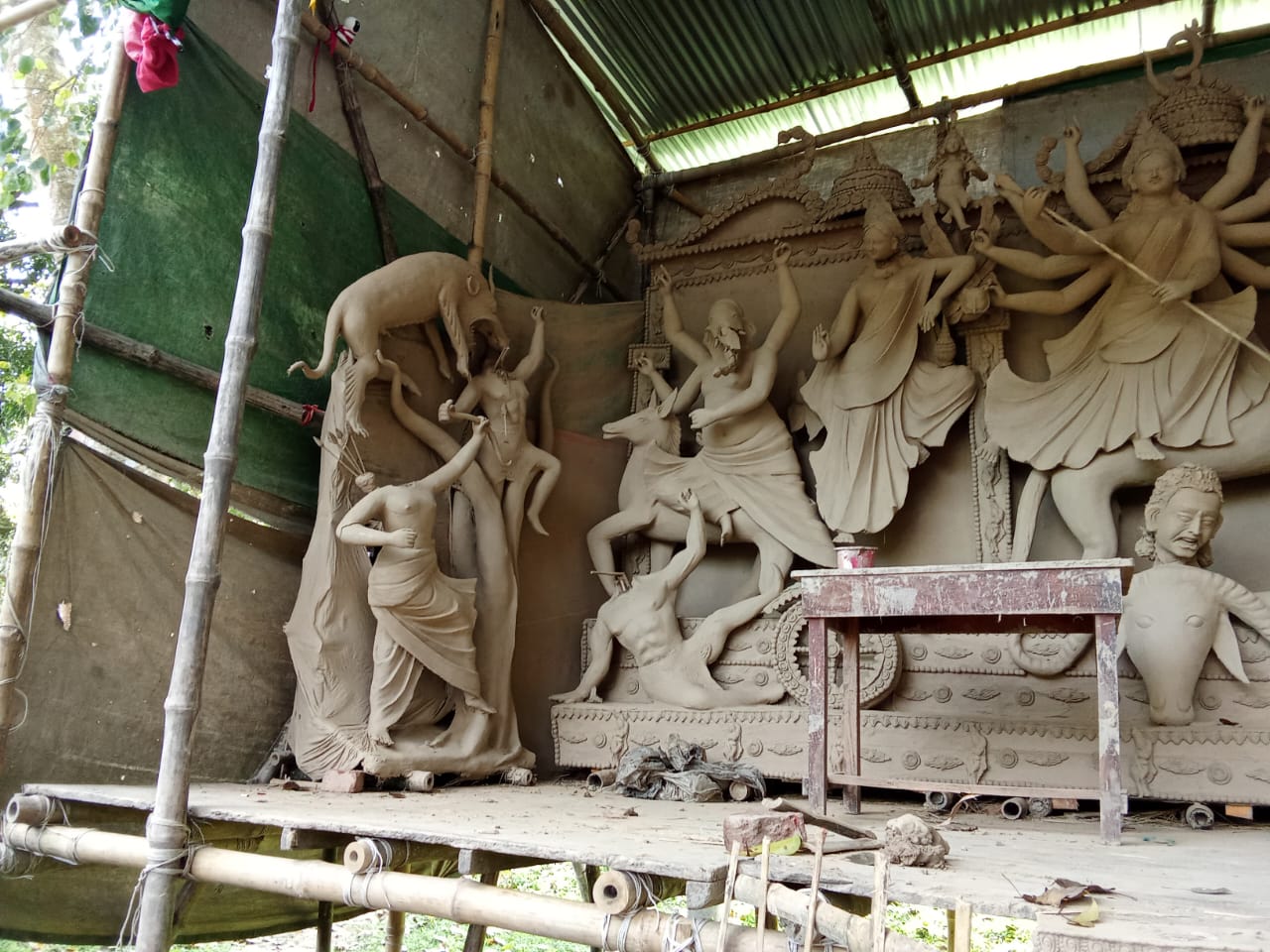 শৈলকুপায় মন্দিরে মূর্তি ভাঙচুর, সিসিটিভি ফুটেজে দেখা যাচ্ছে মঞ্জের পাগল