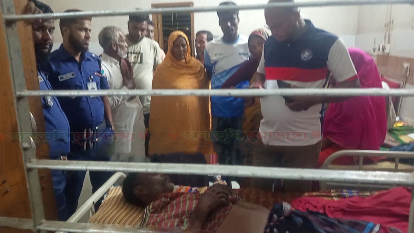 ⚠️ চুয়াডাঙ্গায় বিষাক্ত অ্যালকোহলে মৃত্যুর মিছিল ডিঙ্গেদহে একের পর এক লাশ — আতঙ্কে পুরো এলাকা