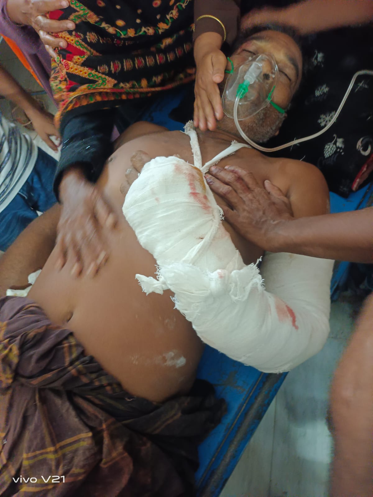📰 চুয়াডাঙ্গার দামুড়হুদায় জমি নিয়ে রক্তক্ষয়ী সংঘর্ষ: নিহত ১ জন, আহত ৩ জন,