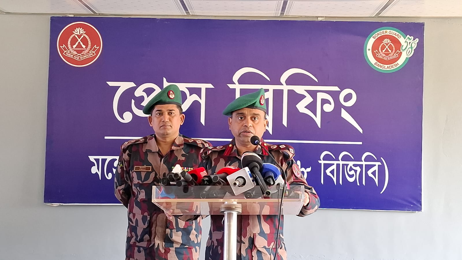 ঝিনাইদহে মাদক সেবনের অপরাধে ৩ শ্রমিককে ভ্রাম্যমাণ আদালতে কারাদণ্ড
