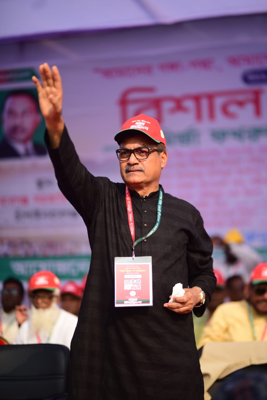 চাঁপাইনবাবগঞ্জ-৩ আসনে পরাজয়ের পরও উন্নয়নের অঙ্গীকার হারুনুর রশীদের