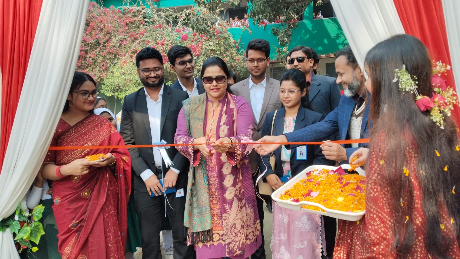চাঁপাইনবাবঞ্জে কালেক্টর গ্রিন ভিউ উচ্চ বিদ্যালয়ে পিঠা উৎসব-২০২৬ অনুষ্ঠিত