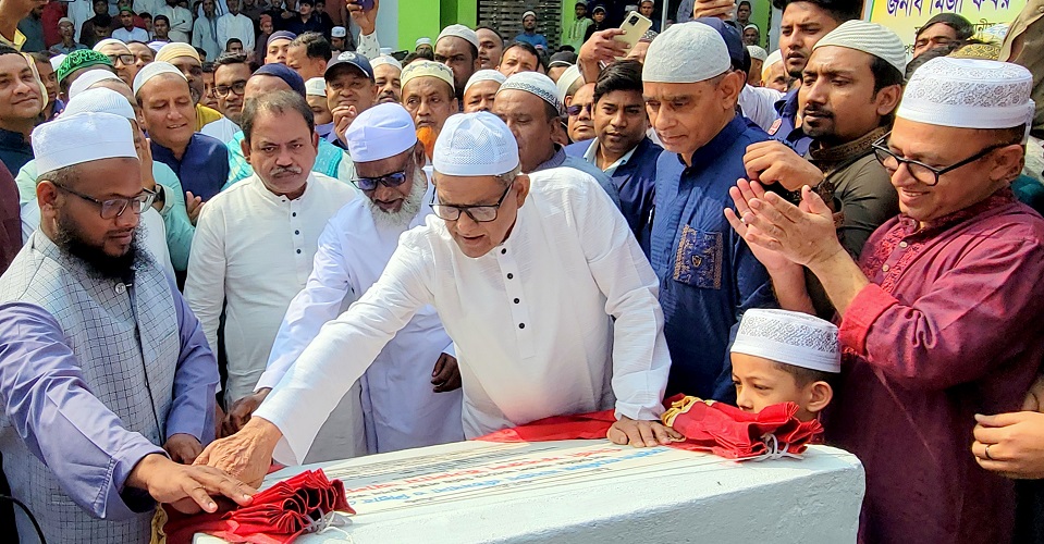 স্থানীয় সরকার নির্বাচন যথাসময়ে অনুষ্ঠিত হবে- মির্জা ফখরুল ইসলাম আলমগীর।