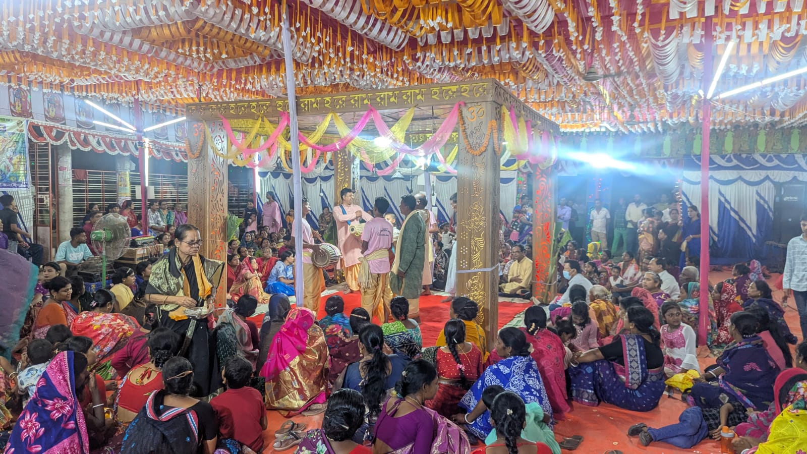 ঝিনাইদহে ২৪ প্রহরব্যাপী মহা নামযজ্ঞ সমাপ্ত