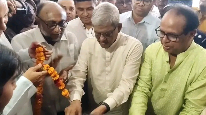 ঠাকূরগাঁও বিশ্ববিদ্যালয়কে বিশ্বমানের গড়ার ঘোষণা —- প্রশাসনিক কার্যালয় উদ্বোধনী অনুষ্ঠানে মির্জা ফখরুল ইসলাম আলমগীর 