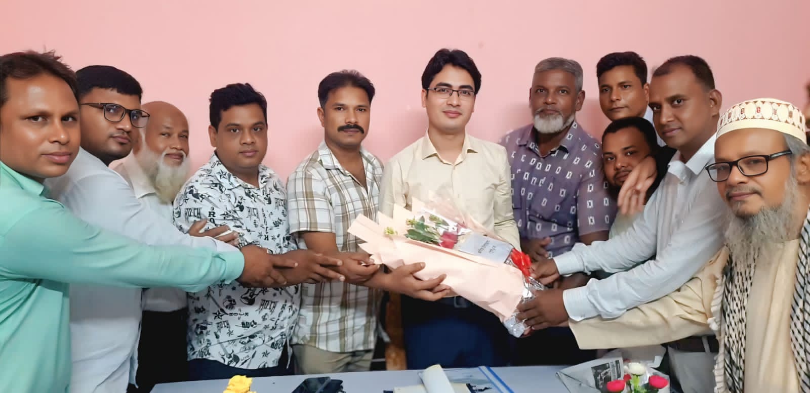 রুহিয়া উপজেলা নির্বাহী কর্মকর্তা সাথে উপজেলা প্রেসক্লাবের সৌজন্য সাক্ষাৎ ও মতবিনিময় সভা অনুষ্ঠিত। 